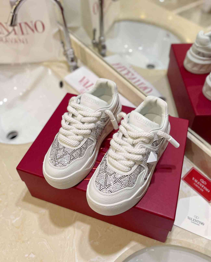 Valentino Garavani One Stud Sequin Casual Sneakers