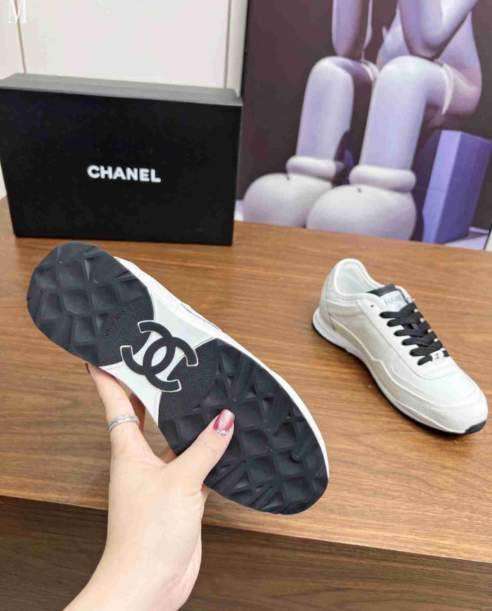 Chanel Low Top Casual Sneakers