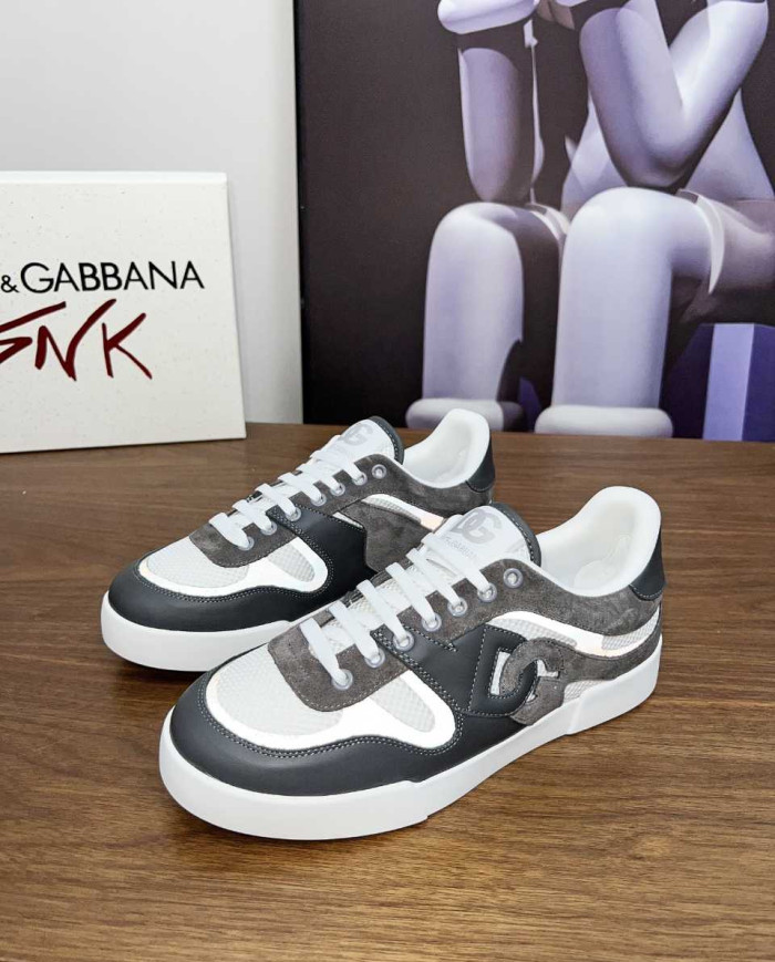 Golden Goose Lucky Series Casual Sneakers