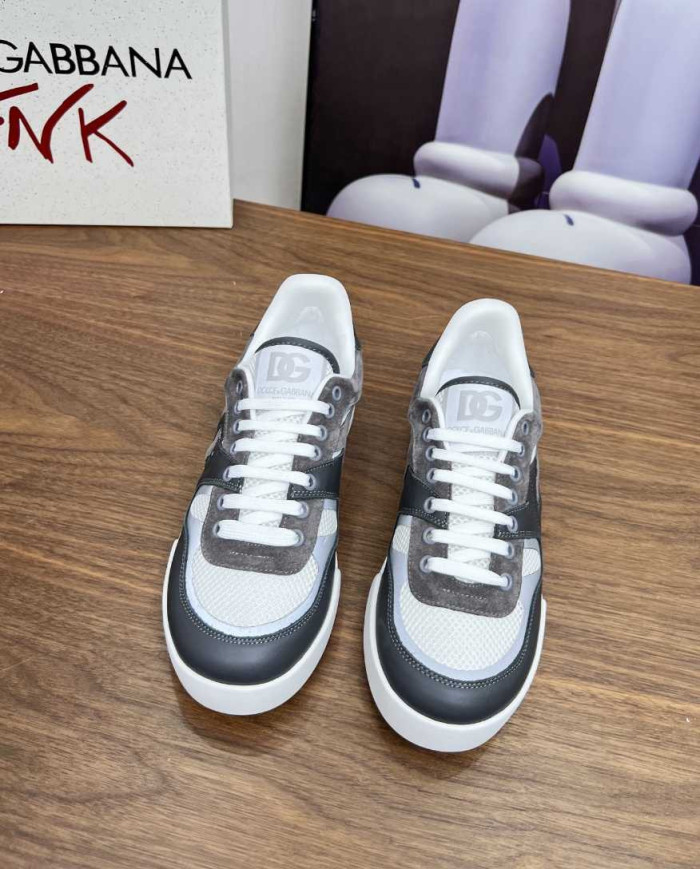 Golden Goose Lucky Series Casual Sneakers