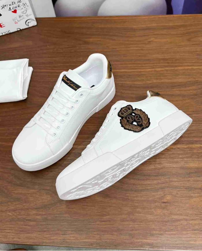 Dolce & Gabbana DG Logo Lace Up Sneakers