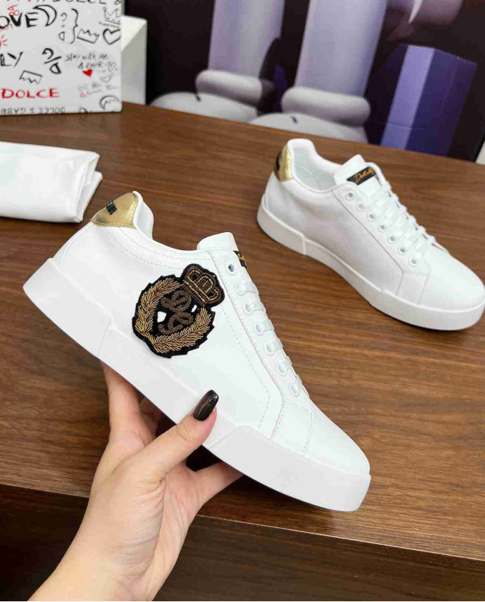 Dolce & Gabbana DG Logo Lace Up Sneakers