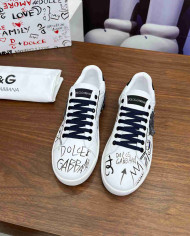 Dolce & Gabbana Graffiti Print Casual Sneakers