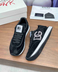 Dolce & Gabbana Logo Embellished Casual Sneakers